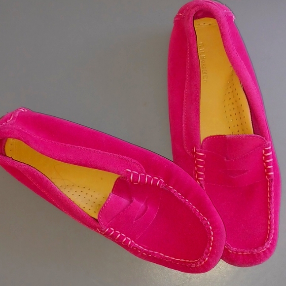GH Bass and Co. Shoes - Fabulous fushia G.H.Bass driving mocs